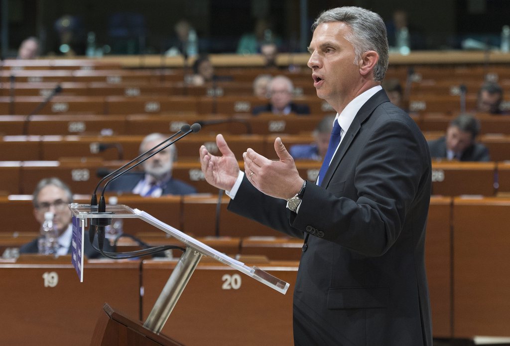 Didier Burkhalter se rend mercredi au Proche-Orient, où il rencontrera d'ici dimanche les dirigeants israéliens et palestiniens. Le processus de paix et les contributions suisse pour le soutenir seront notamment au menu.