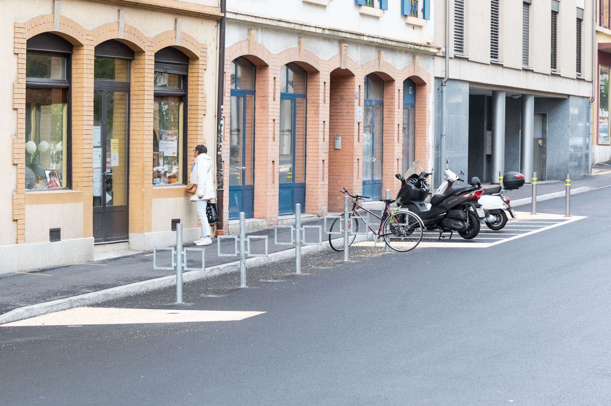 Les travaux se terminent à la rue des Sablons, à Neuchâtel. On y trouvera une piste cyclable.