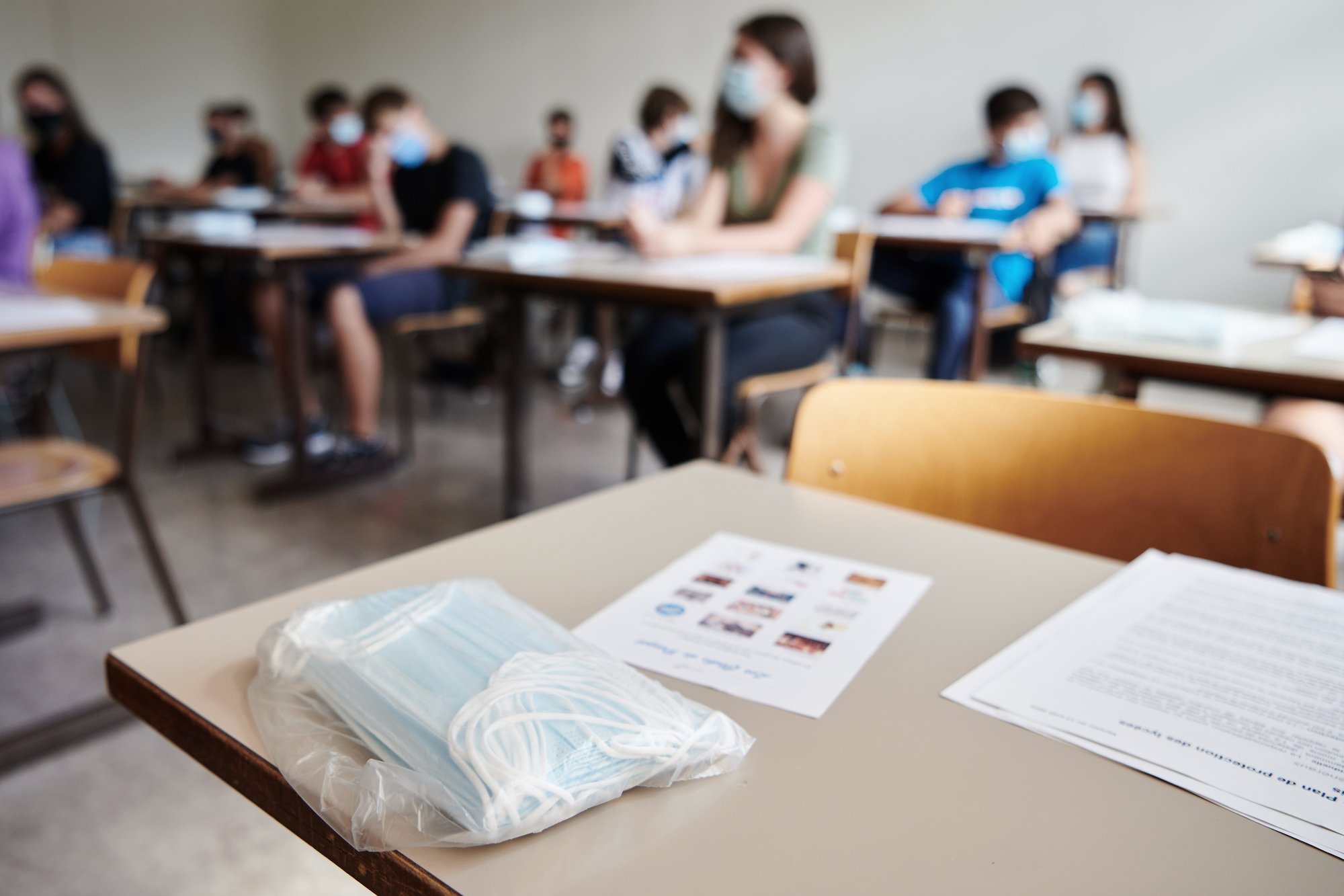 En ces temps de pandémie, des inquiétudes peuvent émerger à propos d’éventuels enseignants complotistes.