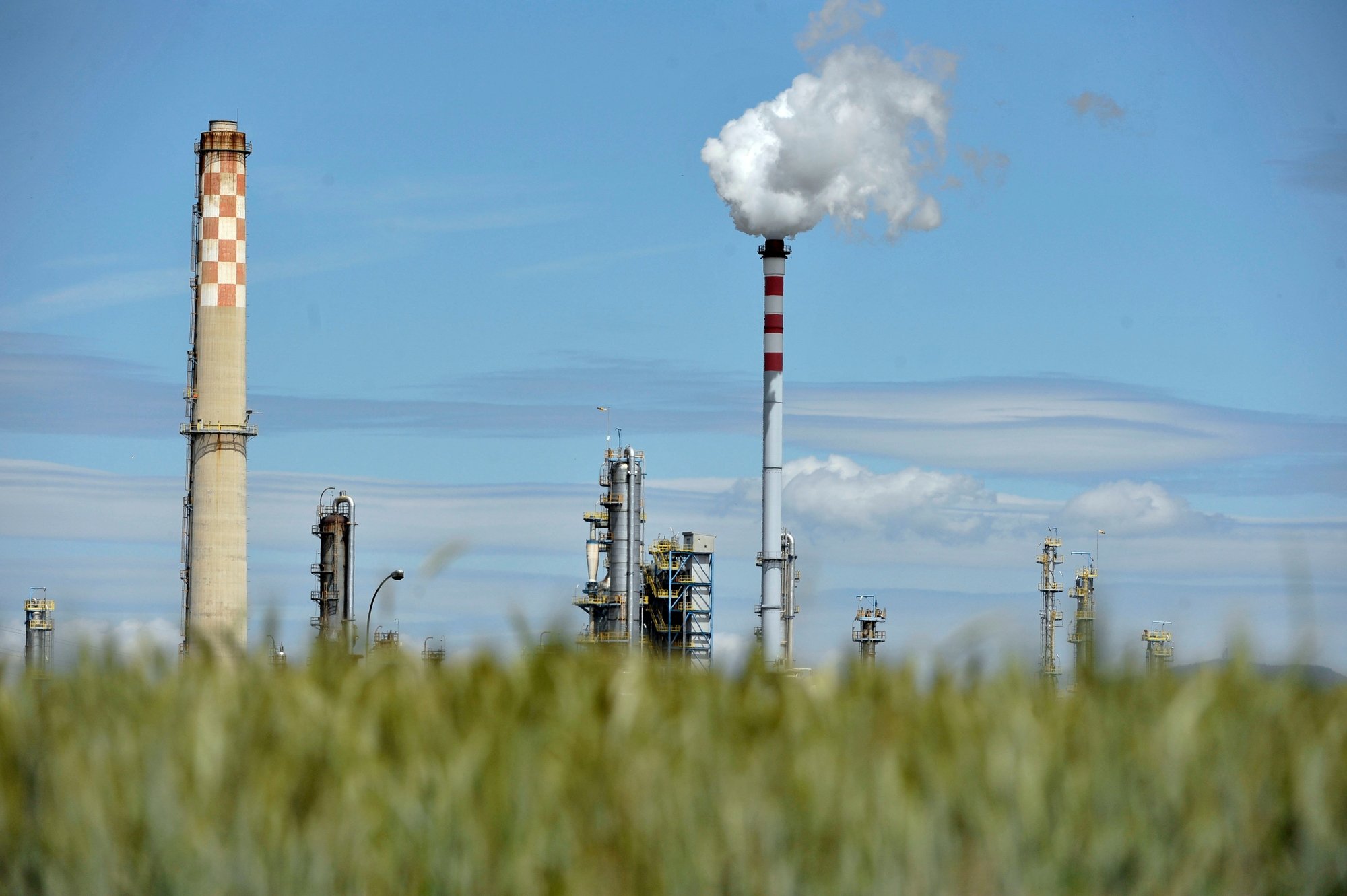 "La première action est de désinvestir des énergies fossiles", estime Adeline Jacot, concernant les investissements dits "durables".