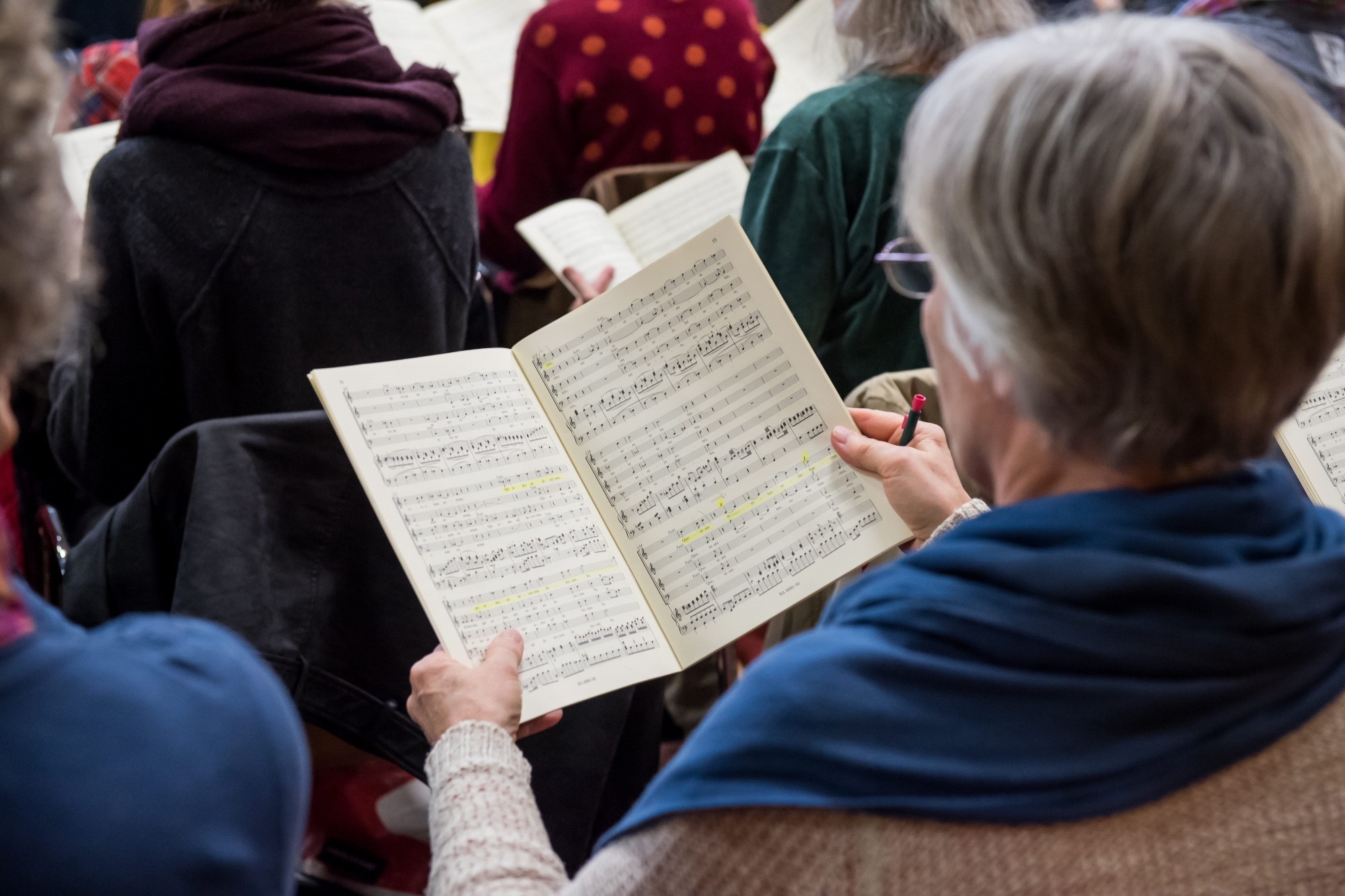 Plusieurs études indiquent que la pratique du chant est particulièrement contagieuse lorsque le chanteur est touché par le coronavirus.