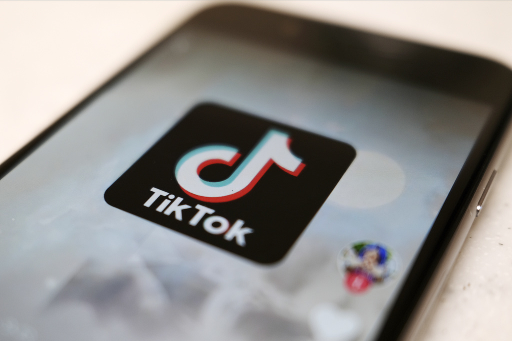 L'application chinoise TikTok est au centre d'un affrontement entre Pékin et Trump, qui l'accuse de récupérer illégalement les données de millions d'utilisateurs américains.