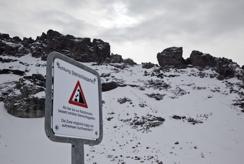 L'épicentre s'est situé sous la montagne dénommée Kärpf.