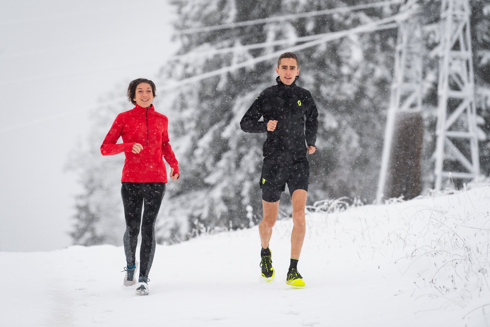 Ariane Wilhem et Pascal Buchs ont affronté la neige à Tête-de-Ran avant de se rendre aux Açores.