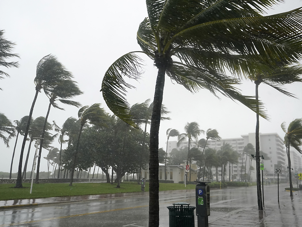Les premiers effets de la tempête Eta commencent déjà à se faire sentir à Miami.