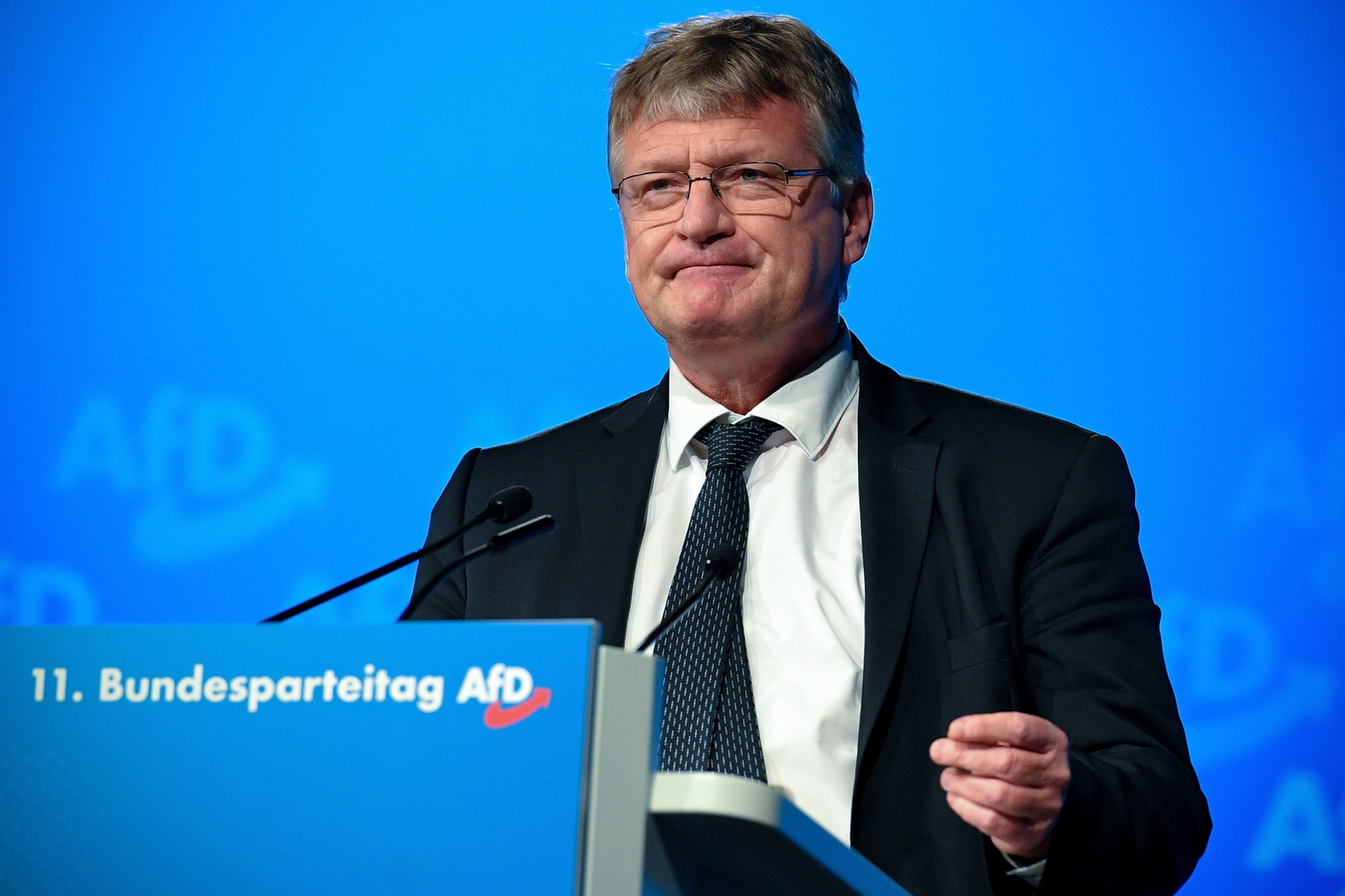 Jörg Meuthen, président de l'AfD, a livré un discours condamnant l'aile dure du parti à ses troupes réunies à Kalkar.