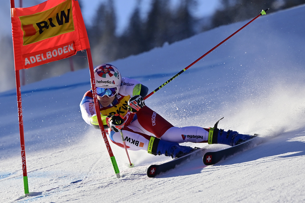 Marco Odermatt offre à la Suisse son premier podium dans la discipline à Adelboden depuis 2008.