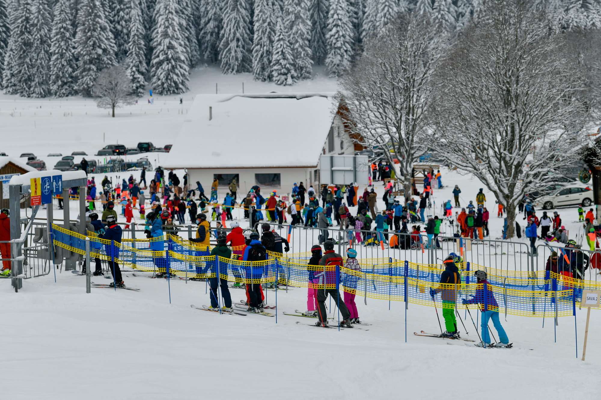 On skie aux Bugnenets-Savagnières, le 1er janvier 2021.