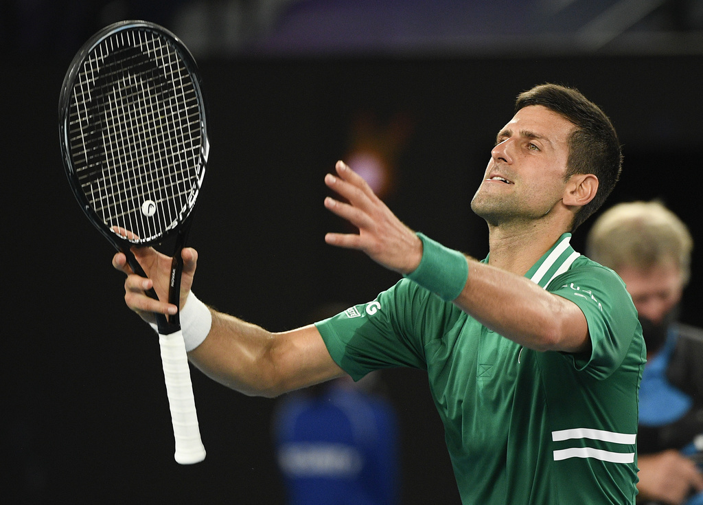 Novak Djokovic se qualifie pour les demi-finales de l'Open d'Australie. 