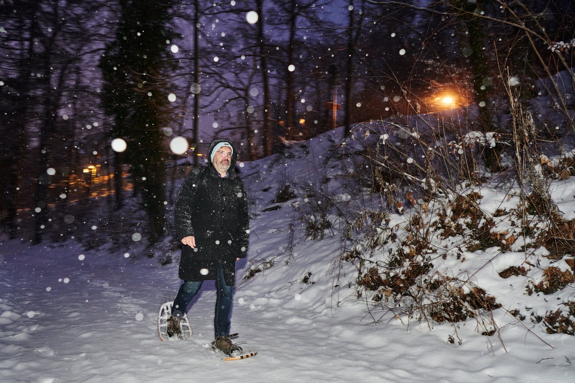 Blaise Mulhauser traverse une partie de la forêt des Cadolles pour se rendre au Jardin botanique.