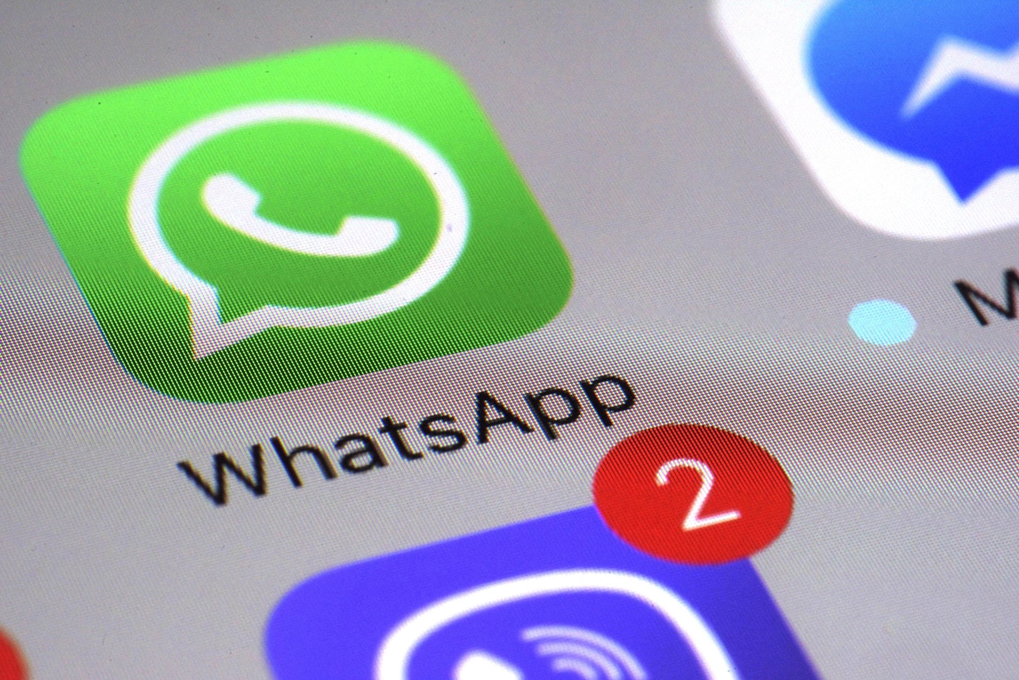 L'application WhatsApp partagera désormais à peu de choses près toutes vos données personnelles avec Facebook.