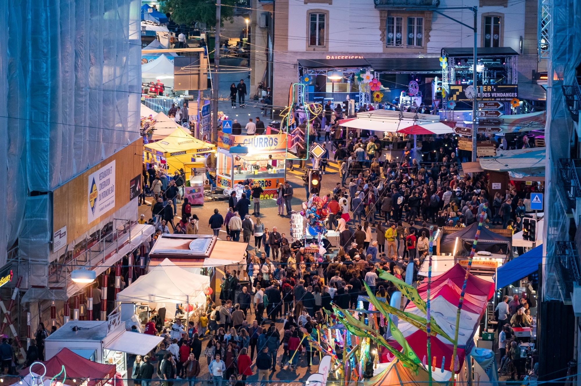 Les rues de Neuchâtel en septembre 2019 lors de la Fête des vendanges.