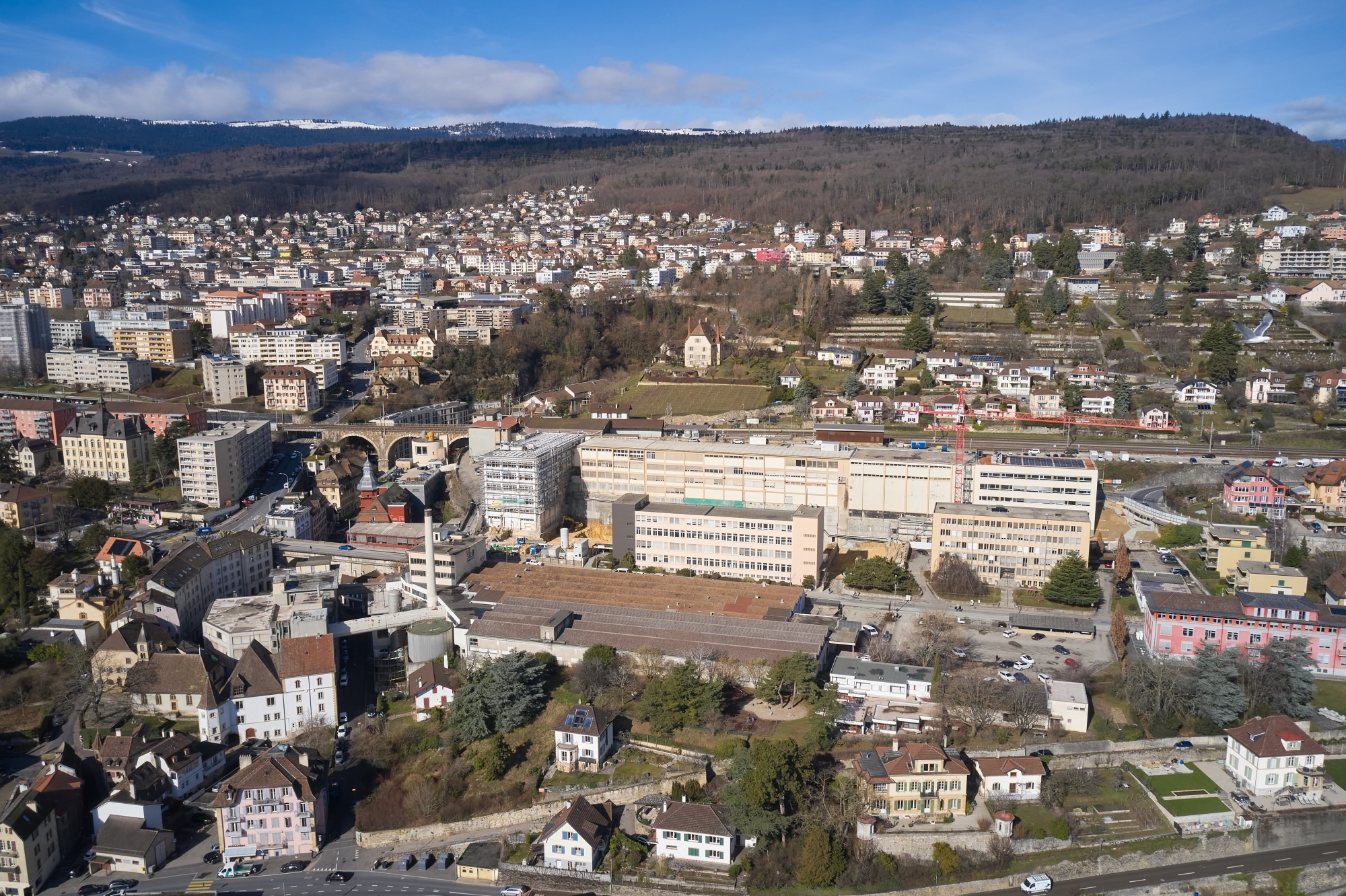 Les premiers déménagements s'effectueront dès 2022 sur les sites de Tivoli à Neuchâtel (photo) et à la rue de la Serre à La Chaux-de-Fonds.