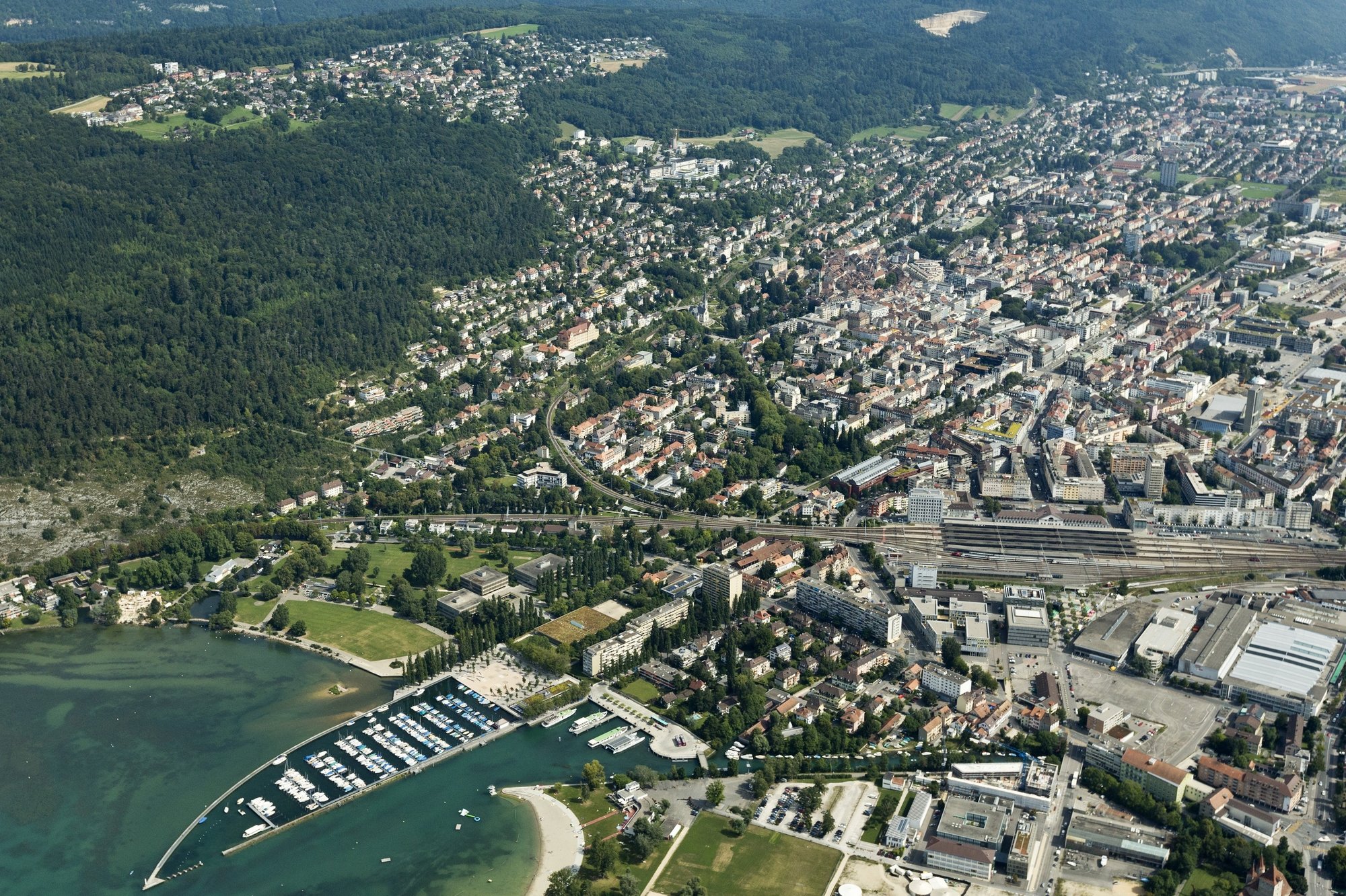 Le projet devrait permettre de réduire la distance historique entre les villes de Bienne et Nidau et leur lac.