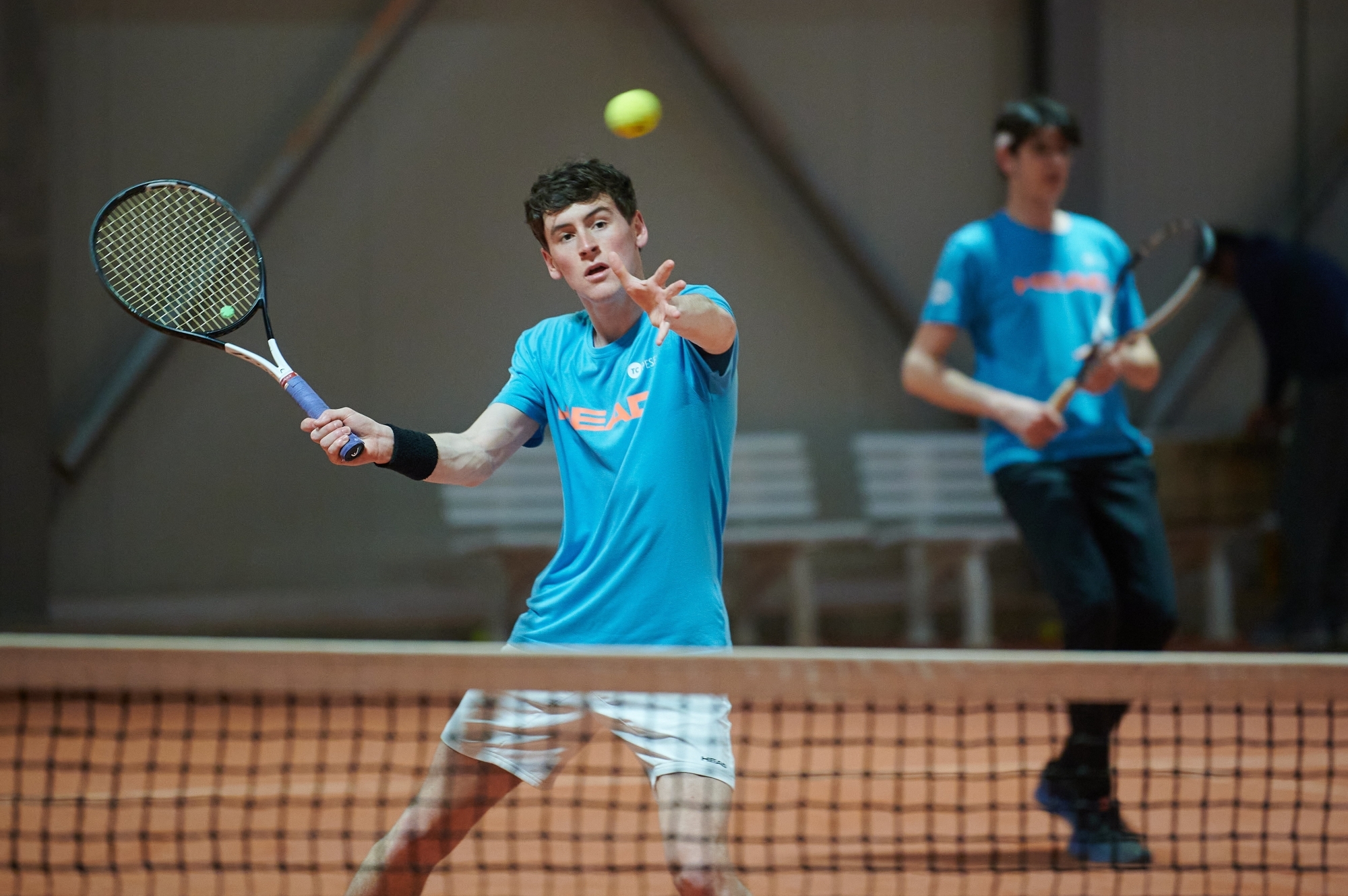 Jules Prysi est confiant: "Avoir été autant privé de bouger me donne envie de tout bouffer pour l’avenir", assure le jeune joueur de tennis du Tennis club Peseux.