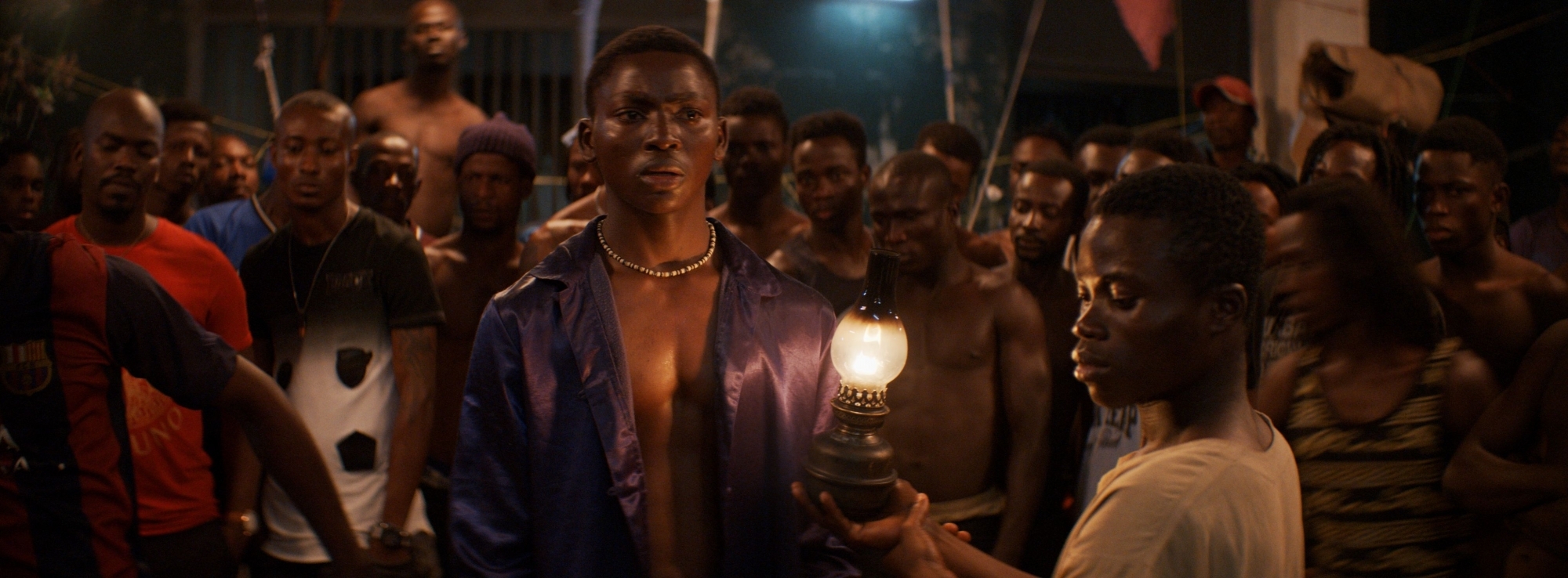 Koné Bakary (à gauche) porte le film d'un bout à l'autre.