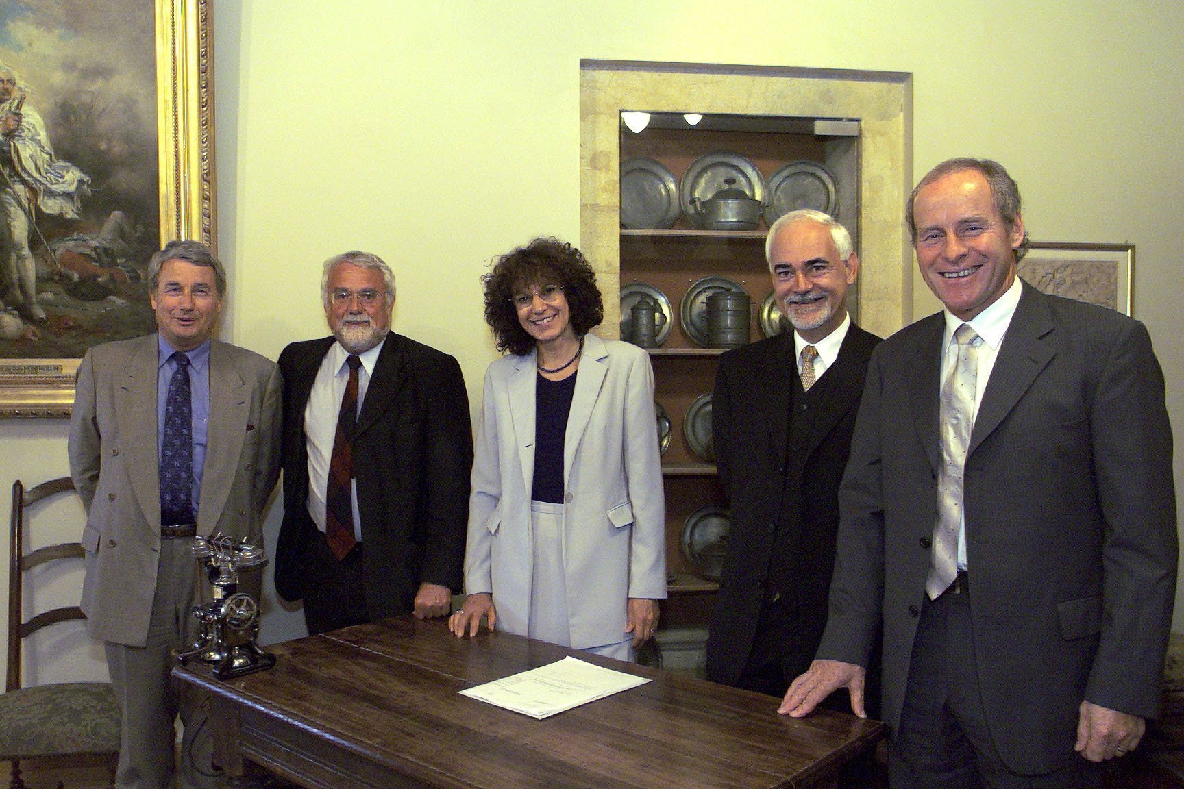 Le Conseil d’Etat neuchâtelois en mai 1997 (de g. à d.): Jean-Guinand (libéral-PPN), Francis Matthey (PS), Monika Dusong (PS), Thierry Béguin (radical) et Pierre Hirschy (libéral-PPN).