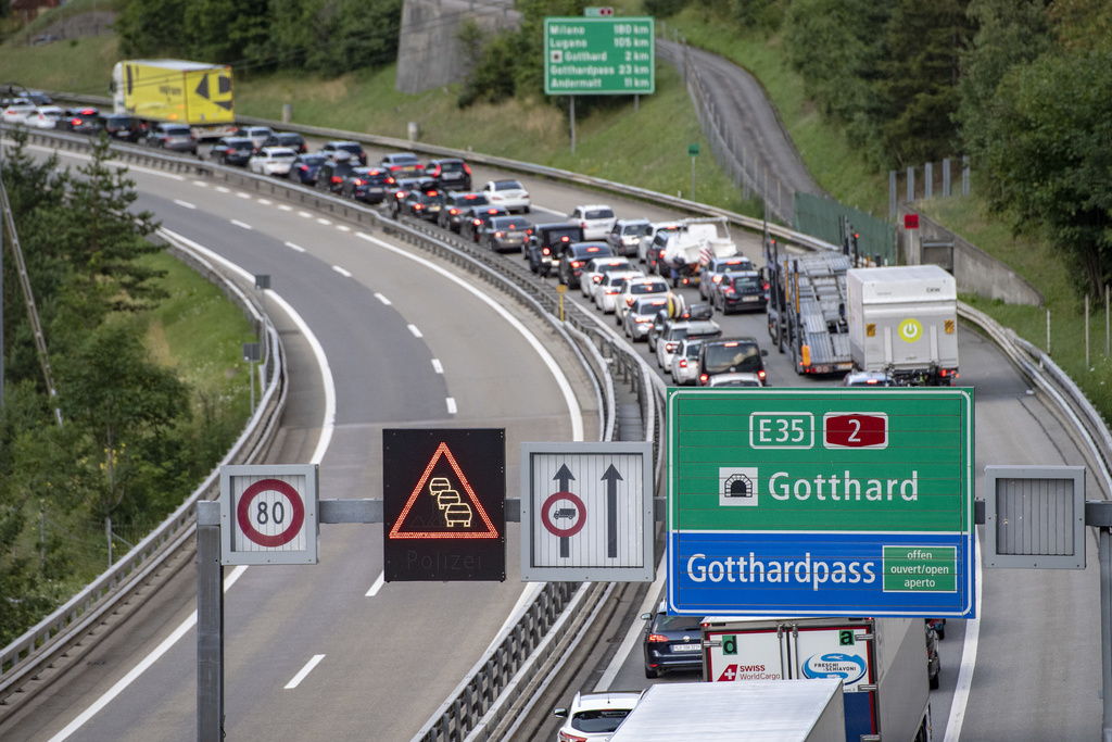 Les départs en vacances provoquent du trafic en direction du Sud.