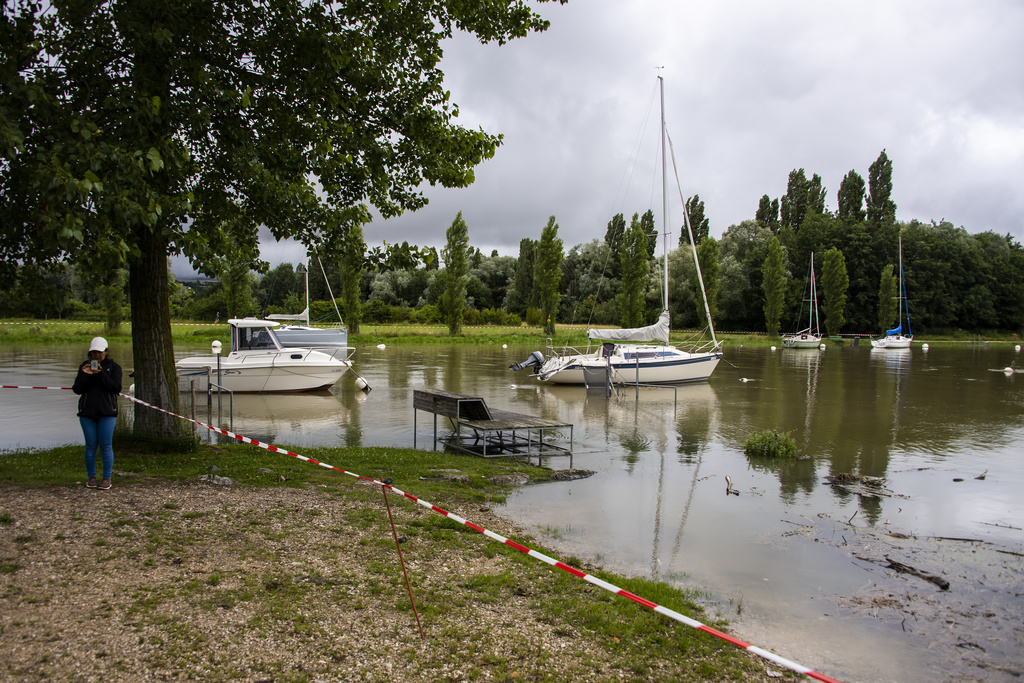A Yverdon-les-Bains, plusieurs zones sont désormais immergées (ici l'embouchure de la Thielle cette fin de semaine).