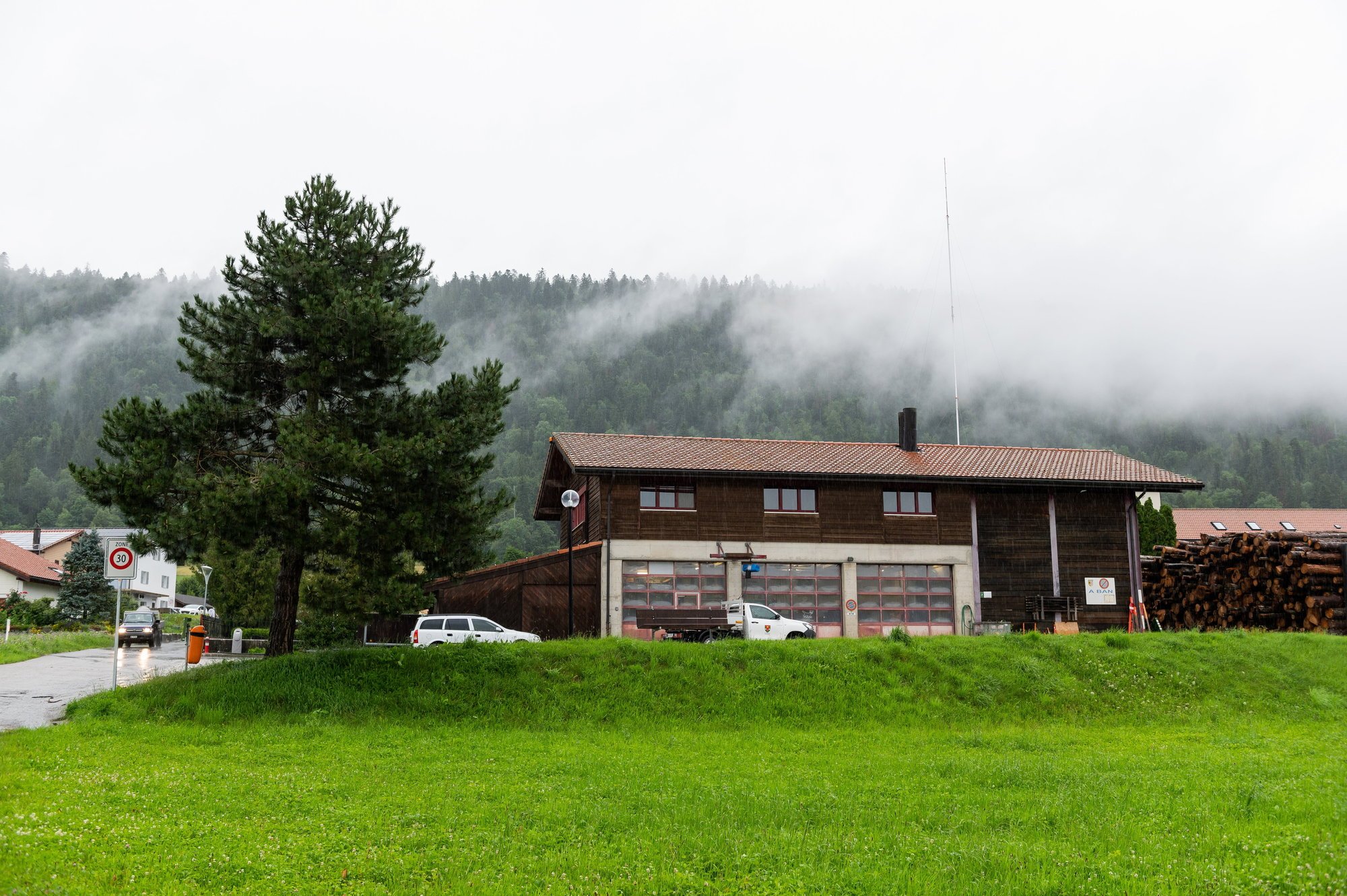 C’est en découvrant le gabarit que les habitants de Chézard ont appris le projet d’antenne 5G.