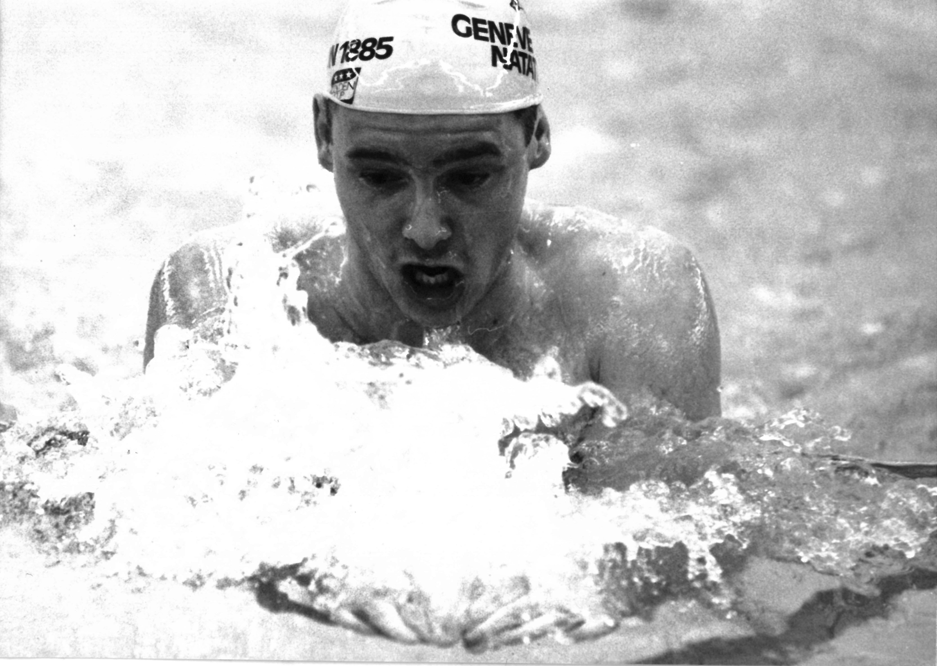 Etienne Dagon en plein effort aux championnats de Suisse d'hiver de natation, à Genève, le 4 avril 1987.