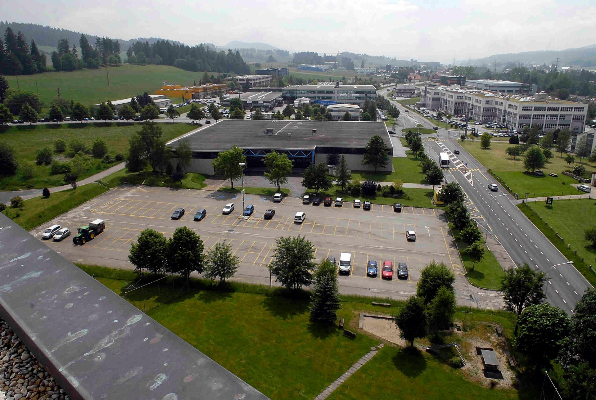 Dans le canton de Neuchâtel, presque 70 000 m2 de surfaces commerciales (ici la zone de Polyexpo à La Chaux-de-Fonds) étaient vacants en juin.