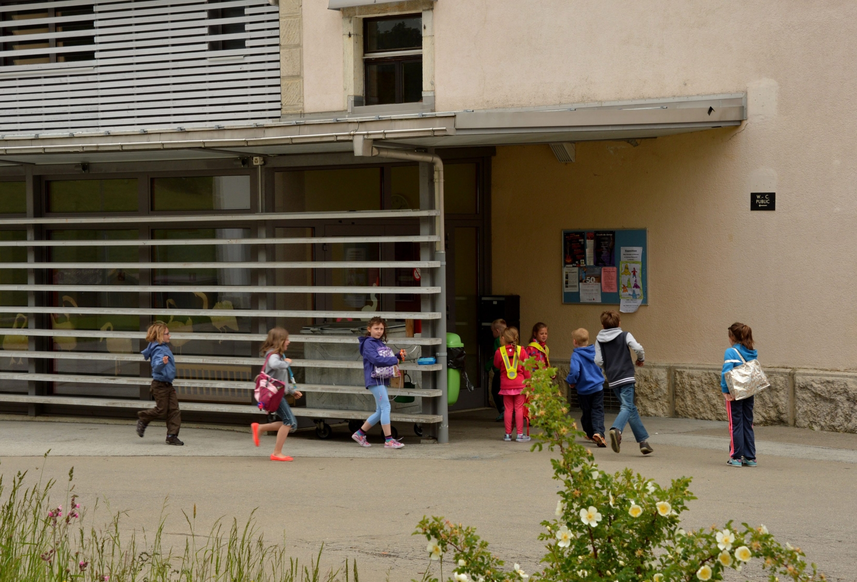 Les eleves chauliers resteront scolarisés dans leur village.
La Chaux du Milieu 25 juin 2013
Photo R Leuenberger