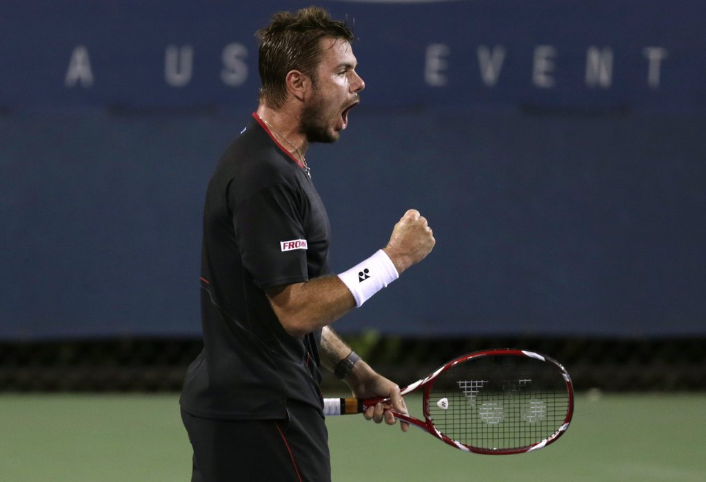 Stanislas Wawrinka (no 9) disputera les 16es de finale de l'US Open. Le Vaudois a maîtrisé son sujet face à Ivo Karlovic (ATP 79), battu 7-5 7-6 (10/8) 6-4.