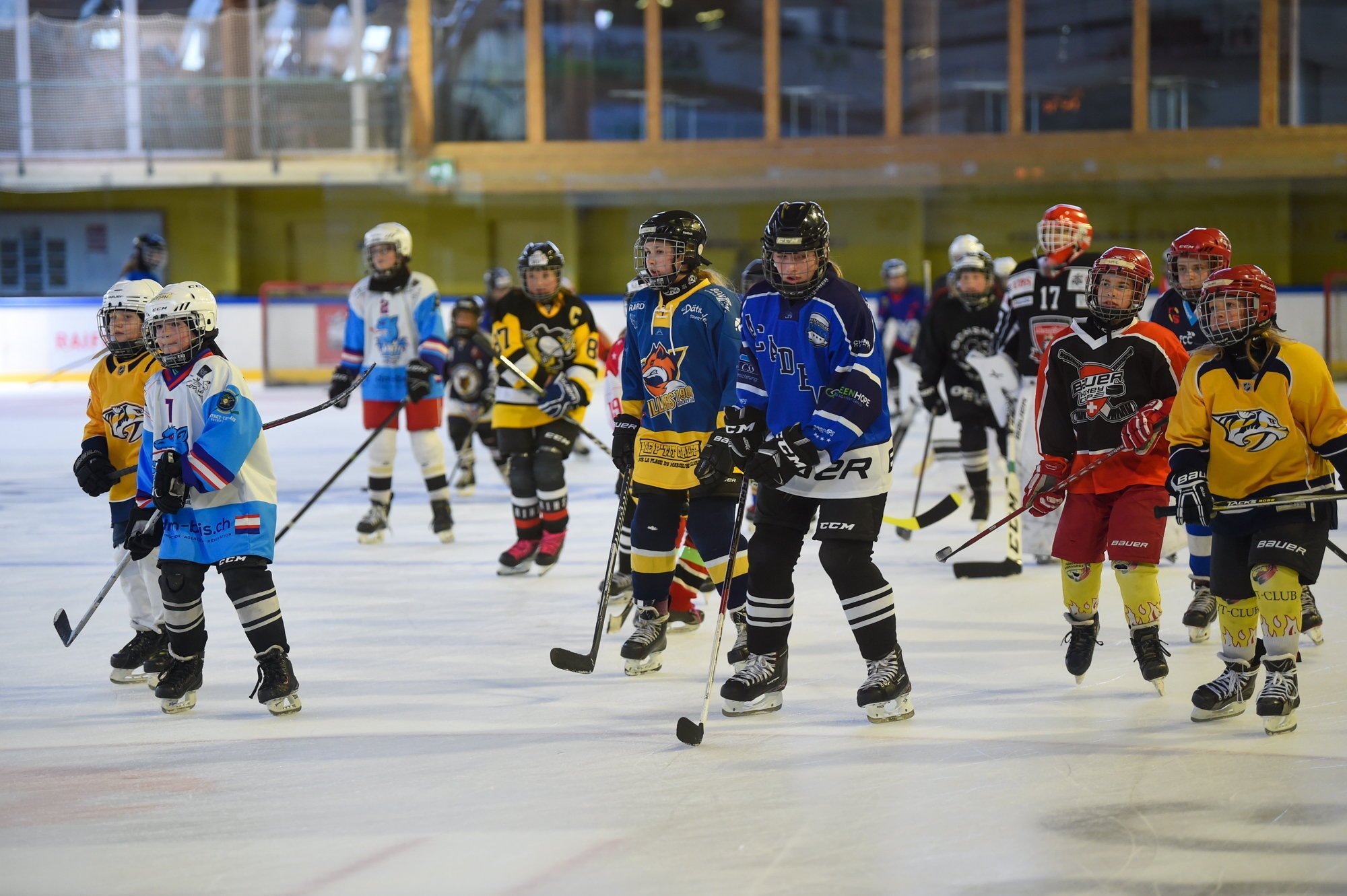 Quatre équipes de jeunes hockeyeuses disputeront un tournoi entre filles ce samedi aux patinoires du Littoral.