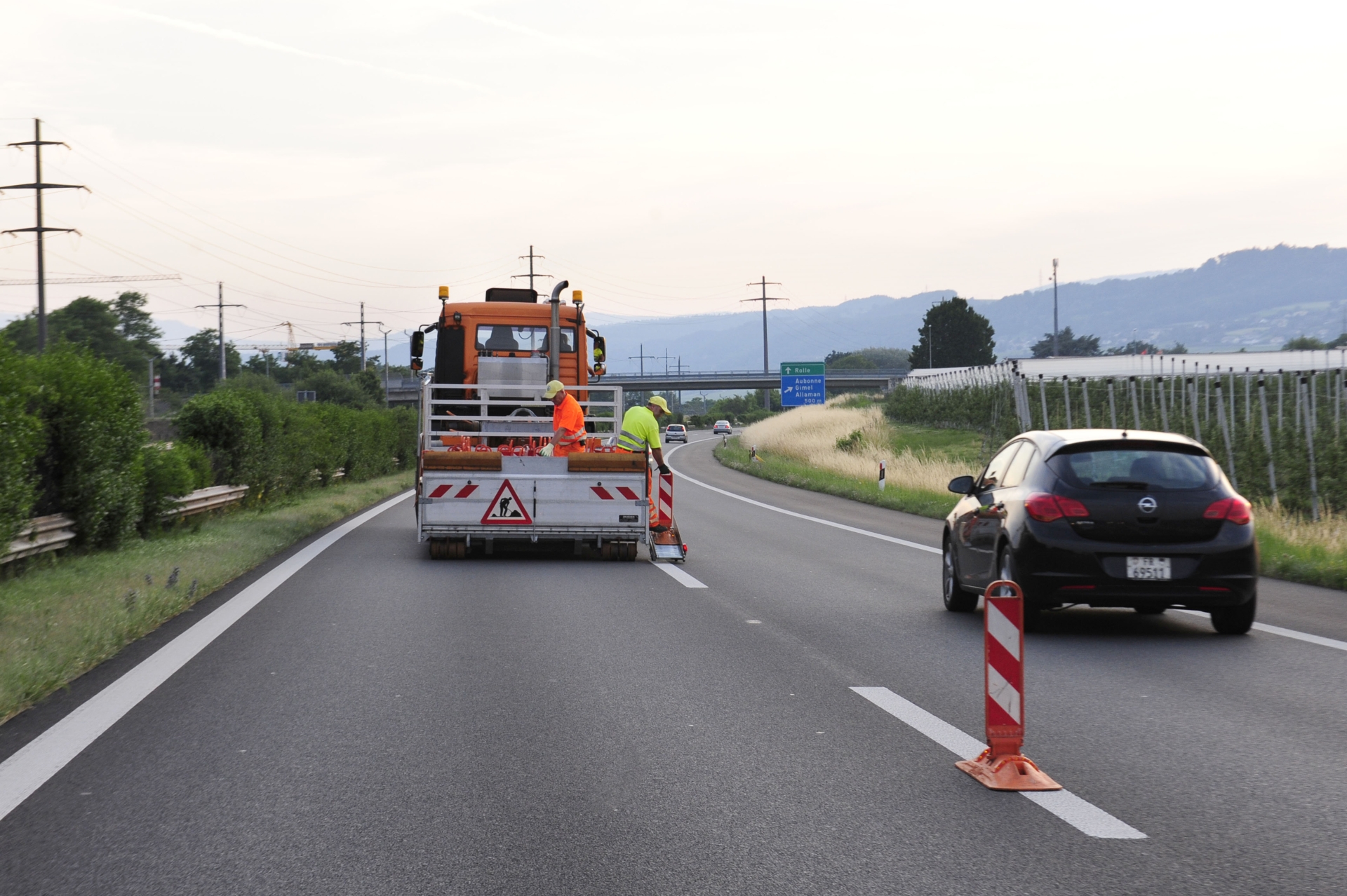 L'accident s'est produit alors que des ouvriers travaillaient sur l'autoroute (image d'illustration).