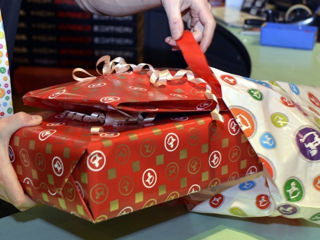 Un peu plus d'un tiers des sondés s'est attelé aux achats de cadeaux de Noël plus tôt cette année, de peur d'être confrontés à des difficultés d'approvisionnement. (illustration)