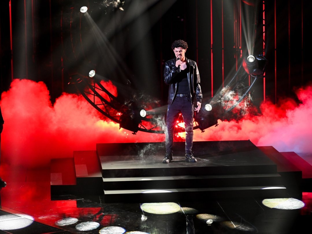 Loris a interprété «L’Envie» de Johnny Hallyday sur le plateau de «The Voice», samedi 14 mai.