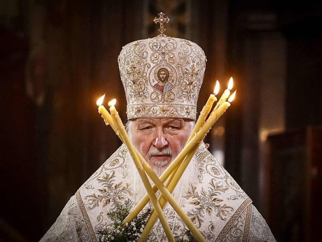 Le patriarche Cyrille de Moscou a manifesté à plusieurs reprises son soutien à l’intervention militaire en Ukraine menée par Poutine.
