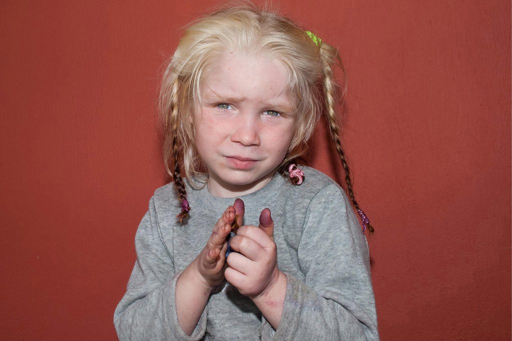 Cette décision judiciaire a été prise à la suite du tollé provoqué par la découverte, lors d'un contrôle de police, de cette enfant blonde aux yeux verts.