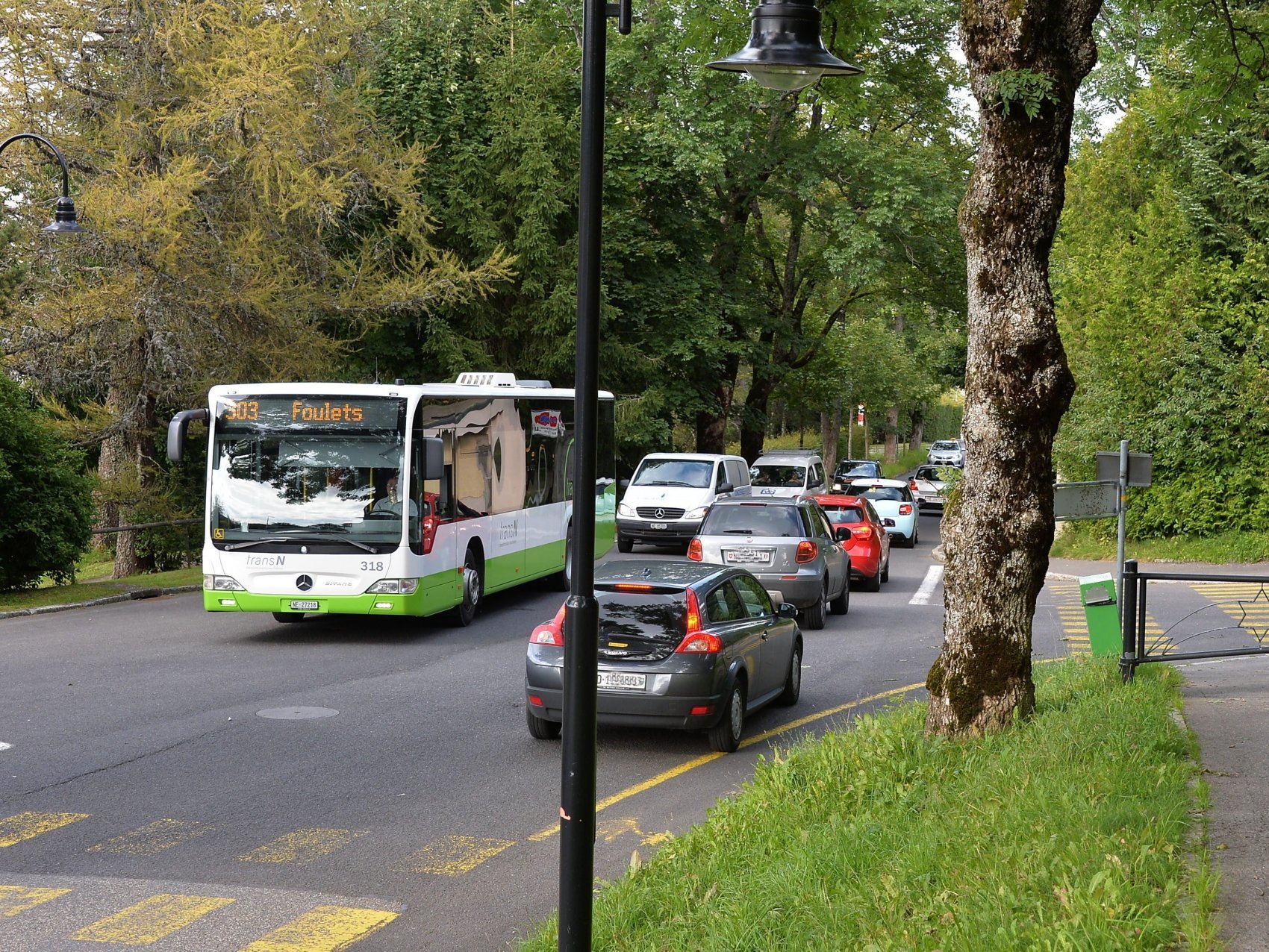 Les bus de la ligne Foulets-Gare-Patinoire – ici à la rue des Arpenteurs – est la plus impactée par la fermeture du Grand Pont.