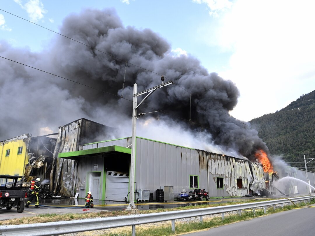 Vétroz (VS) - 6 juillet 2023 - Incendie dans le bâtiment de l'entreprise Polaris IPS situé dans la zone industrielle du Botza à Vétroz