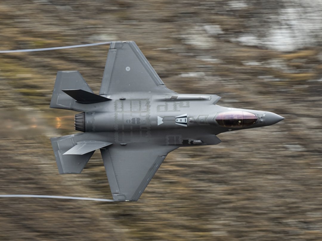 Bien qu’un décollage isolé du F-35A soit un peu plus bruyant, l’exposition annuelle reste à peu près au niveau actuel (illustration).