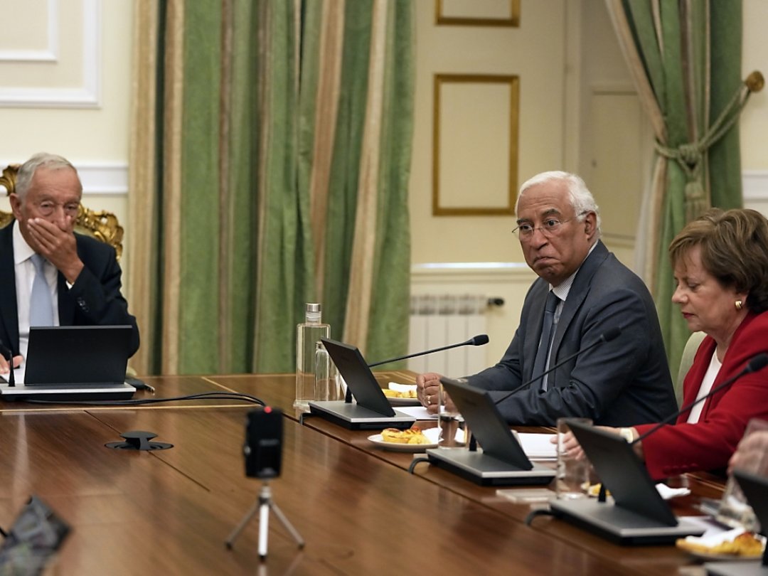 Le Premier ministre socialiste portugais Antonio Costa a démissionné subitement mardi, emporté par une affaire de corruption ayant conduit à l'inculpation de l'un de ses ministres et de son chef de cabinet.