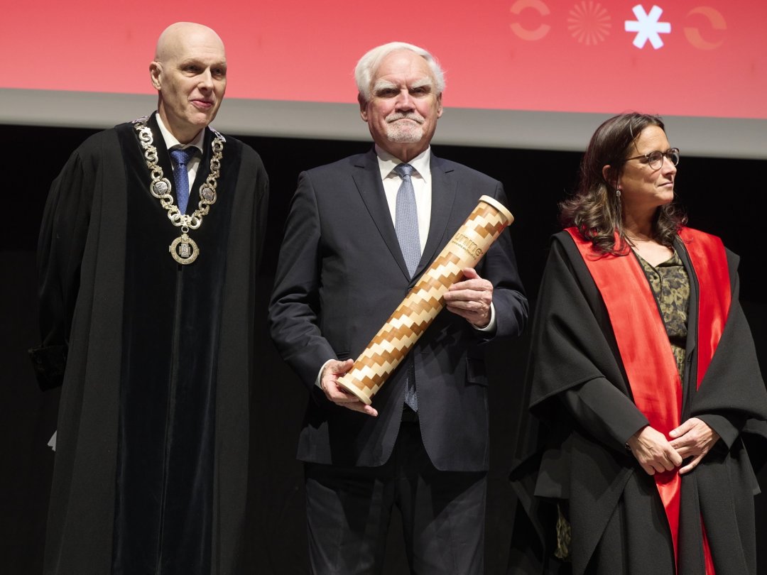 L’Université de Neuchâtel a remis quatre doctorats honoris causa, dont un au professeur Pierre Tercier (au centre) lors du Dies academicus.