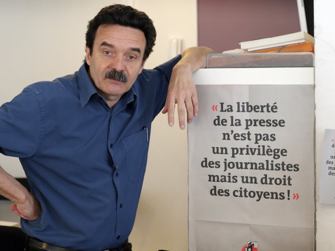 Edwy Plenel, ici dans les bureaux de Mediapart à Paris en 2013, aura incarné le média en ligne durant de nombreuses années.