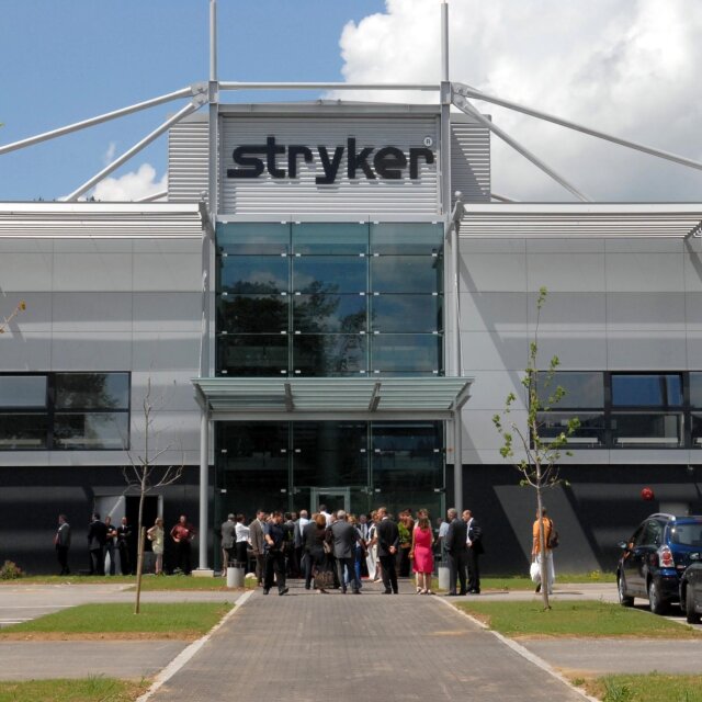 Stryker a quitté les locaux du Crêt-du-Locle en 2023.