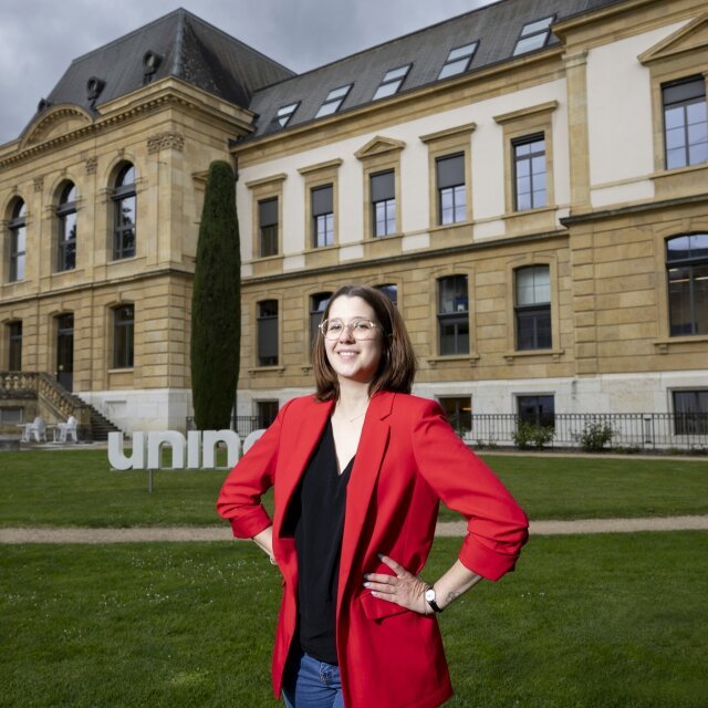Depuis l'automne 2023, la réformée Chloé Cherpillod est chargée à 50% de l'aumônerie œcuménique de l'Université de Neuchâtel.