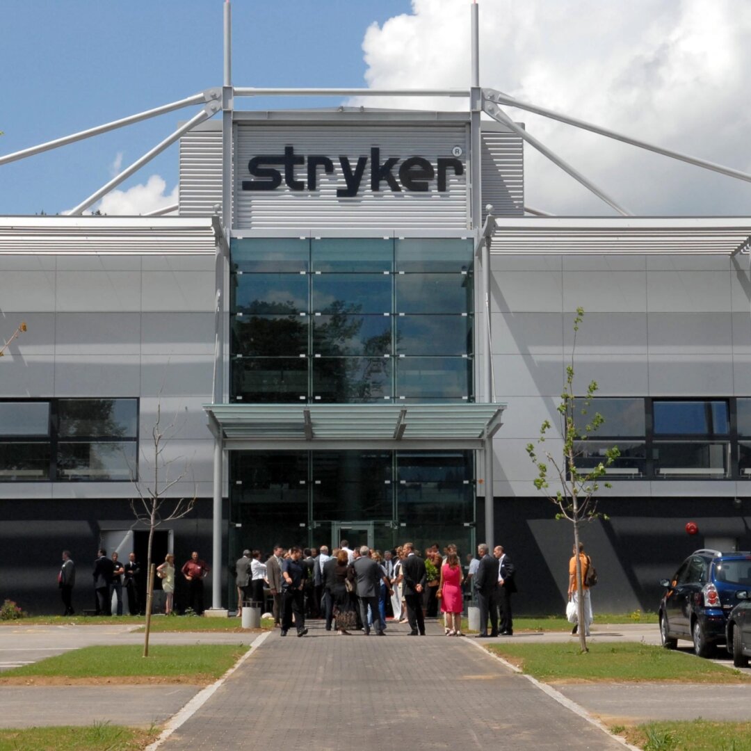 Stryker a quitté les locaux du Crêt-du-Locle en 2023.