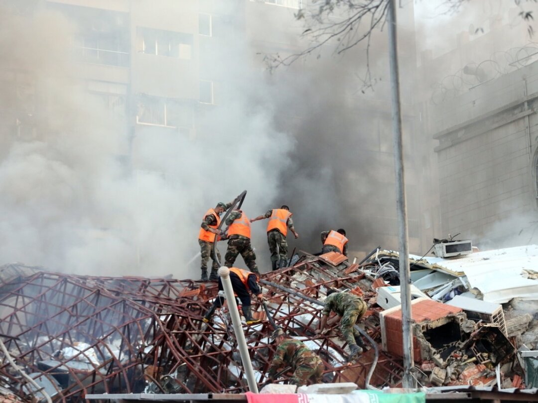 Israël a lancé le 1er avril une frappe aérienne visant le bâtiment du consulat iranien à Damas. Le consulat a été endommagé et le bâtiment voisin a été détruit.