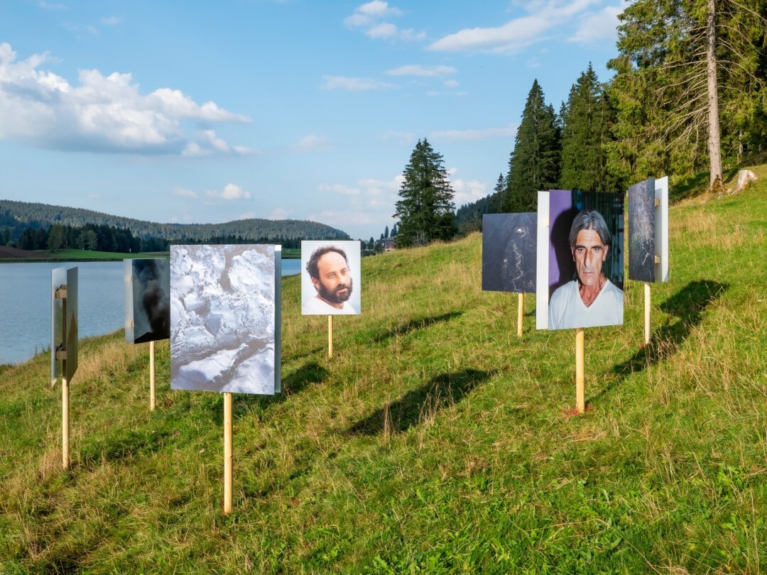 Vue du projet de Gaia Squarci lors de l'édition 2023 de Alt+1000, au Lac des Taillères.