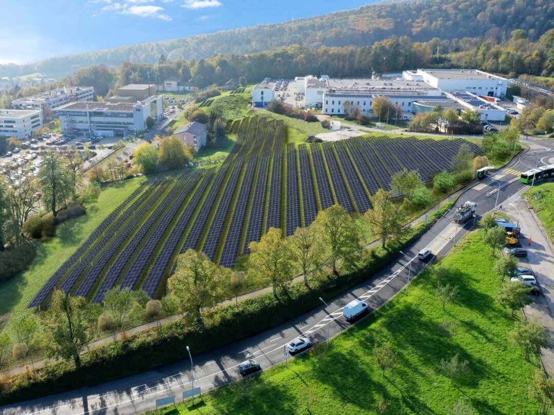 Une image virtuelle du champ de panneaux photovoltaïques dont l'installation a débuté à Pierre-à-Bot.