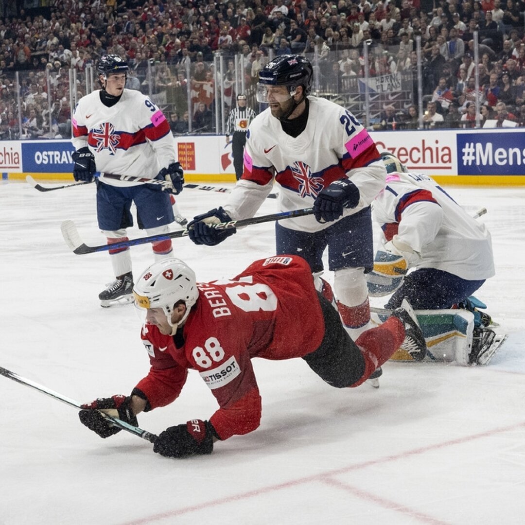 La Suisse a affronté la Grande-Bretagne en championnat du monde de hockey sur glace, le 15 mai 2024.
