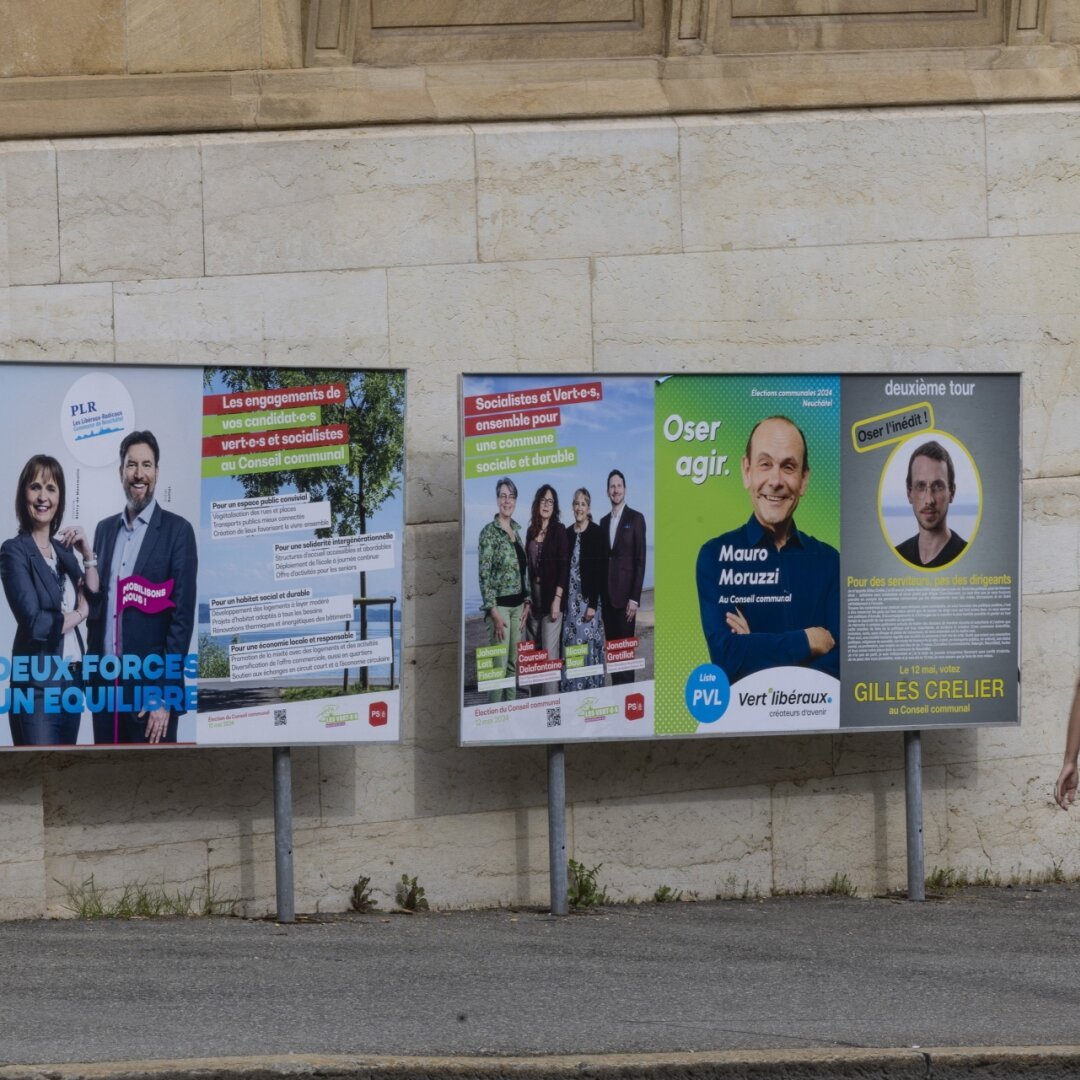 Affiches de campagne pour le second tour au Conseil communal de Neuchâtel.