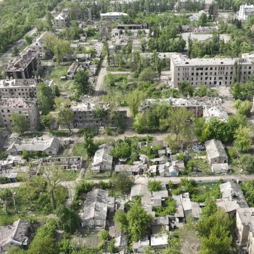 Une ville dévastée dans l'est de l'Ukraine.