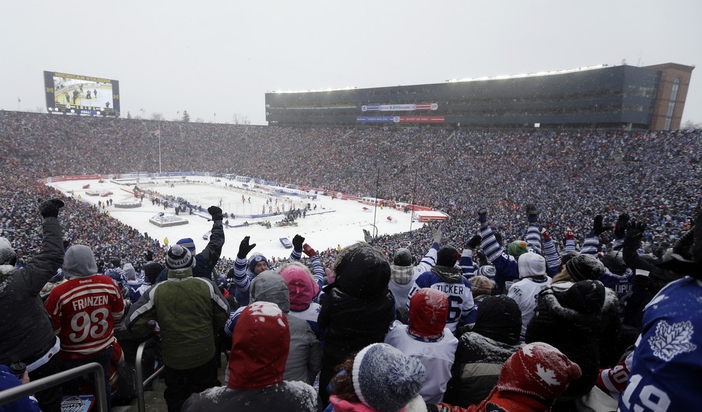 La partie s'est déroulée dans des conditions dantesques (neige et température largement négative) mais devant 105'491 spectateurs.